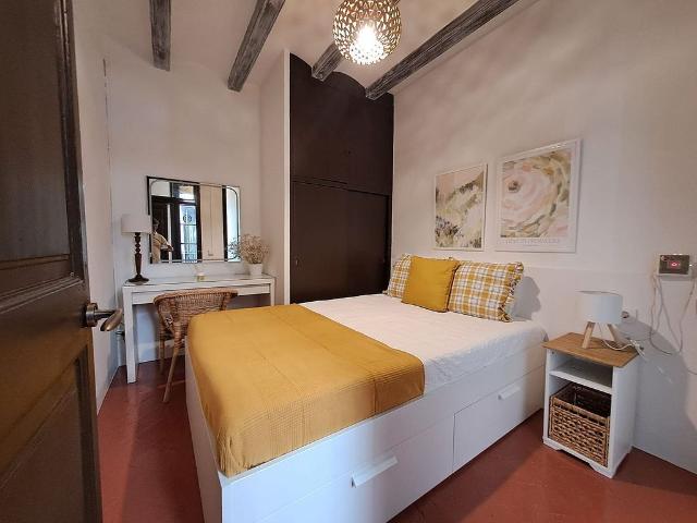 Piso en venta en calle Pj Maiol, Barcelona, de 44 m² 1 habitación por 349.000