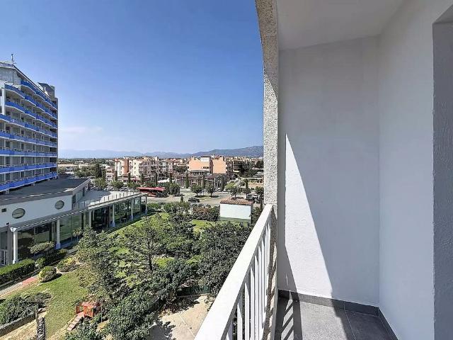 Piso en venta en calle Poblat Tipicedifici Nausica, Castelló d´Empúries, de 22 m² 1 habitación por 92.000
