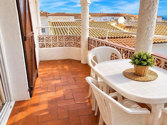 Piso en venta en calle Poblat Típicplaça Església, Castelló d´Empúries, de 50 m² 2 habitaciones por 210.000
