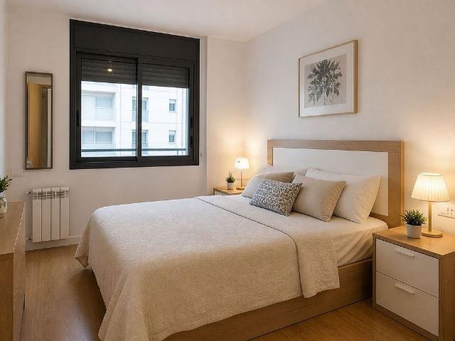Piso en venta en calle Poblenou, Barcelona, de 85 m² 4 habitaciones por 545.000