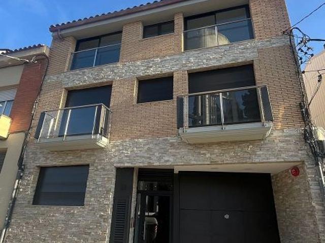 Ático en venta en calle Pompeu Fabra, Sant Quirze del Vallès, de 61 m² 2 habitaciones por 290.000