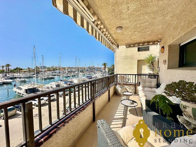 Piso en venta en calle Port Grec, Castelló d´Empúries, de 75 m² 2 habitaciones por 299.000