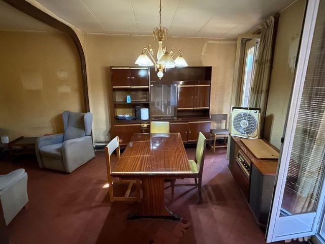 Piso en venta en calle Princep de Viana, Barcelona, de 80 m² 4 habitaciones por 290.000