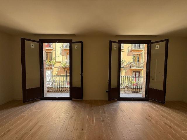 Piso en venta en calle Princesa, Barcelona, de 92 m² 3 habitaciones por 688.000