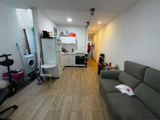 Piso en venta en calle Progrés, Hospitalet de Llobregat, L´, de 43 m² 2 habitaciones por 119.000