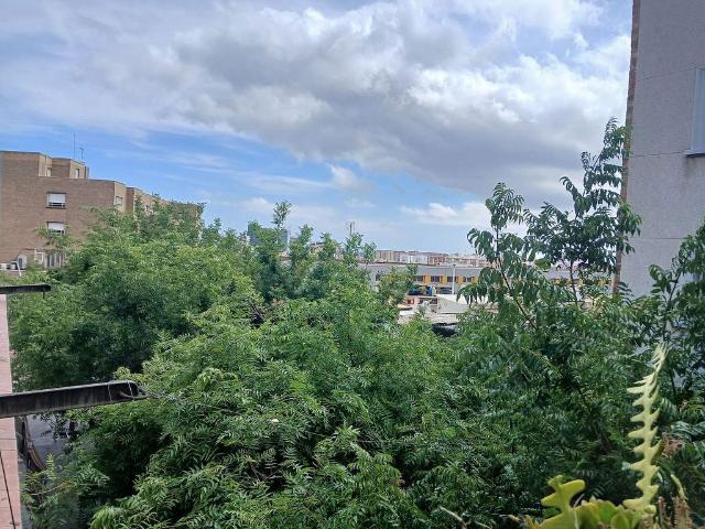 Piso en venta en calle Progrés, Hospitalet de Llobregat, L´, de 40 m² 2 habitaciones por 150.000