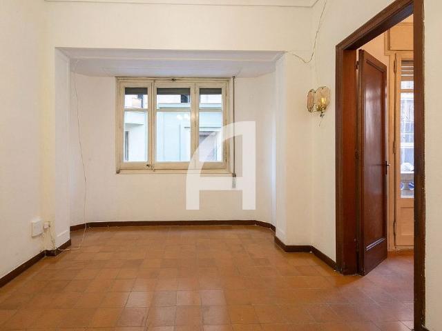 Piso en venta en calle Progrés, Hospitalet de Llobregat, L´, de 85 m² 4 habitaciones por 280.000