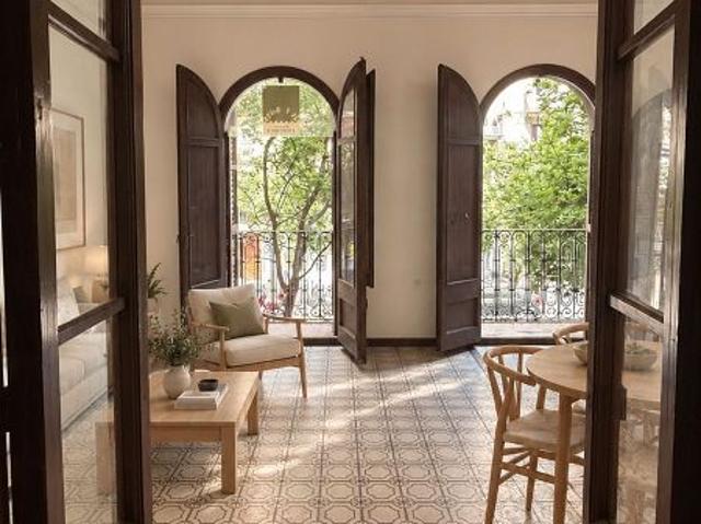 Piso en venta en calle Provença, Barcelona, de 78 m² 2 habitaciones por 595.000