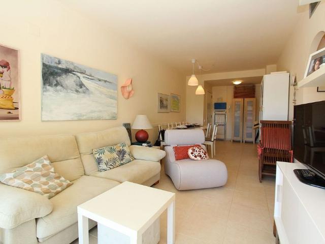 Piso en venta en calle Ps Mediterrani del, Mont Roig del Camp, de 82 m² 3 habitaciones por 329.000