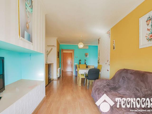 Piso en venta en calle Rupert Llado, Sant Feliu de Llobregat, de 87 m² 3 habitaciones por 339.000