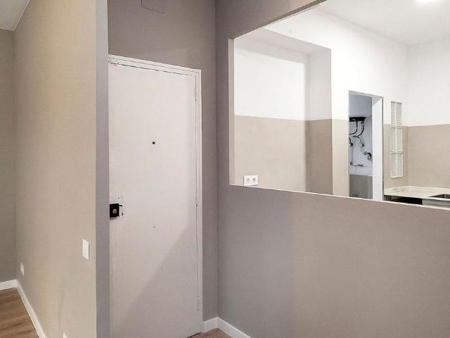 Piso en venta en calle Rabassa, Barcelona, de 73 m² 3 habitaciones por 449.000