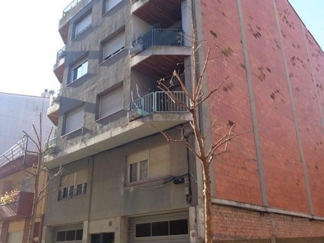 Piso en venta en calle Ramon Sambola, Salt, de 80 m² 3 habitaciones por 74.000