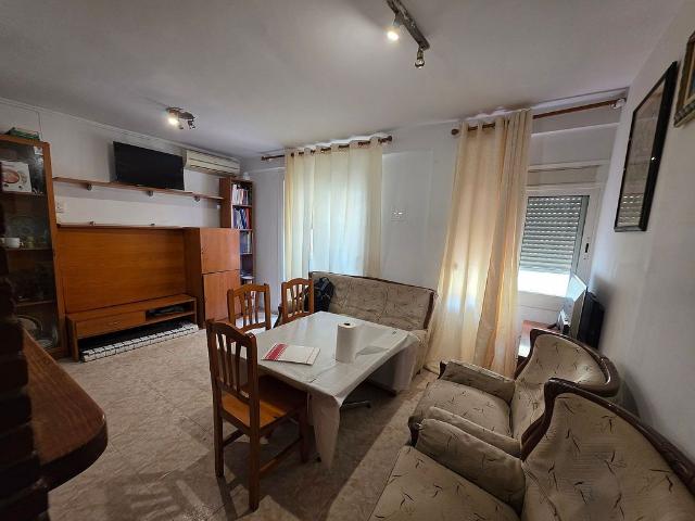Piso en venta en calle Rd Subira, Reus, de 61 m² 2 habitaciones por 69.000