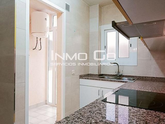 Piso en venta en calle Reial, Vendrell, El, de 71 m² 3 habitaciones por 180.000