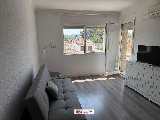 Piso en venta en calle Riells, Escala, L´, de 35 m² 1 habitación por 175.000
