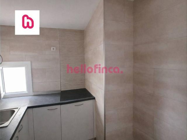 Piso en venta en calle Riu Ebre, Gavà, de 87 m² 2 habitaciones por 280.000