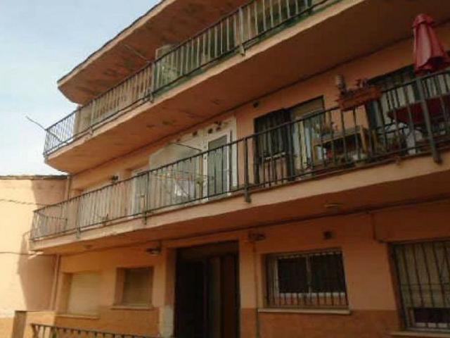 Piso en venta en calle Rosa, Maçanet de la Selva, de 135 m² 3 habitaciones por 89.000