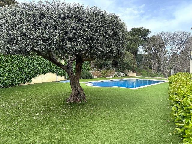 Piso en venta en calle Roses, Llançà, de 62 m² 2 habitaciones por 345.000