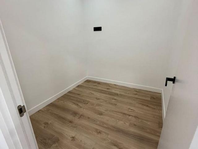 Piso en venta en calle Rossello, Barcelona, de 53 m² 3 habitaciones por 299.000