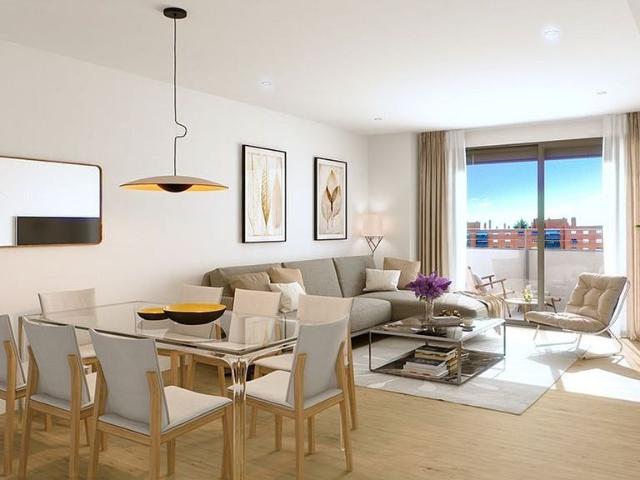 Piso en venta en calle Salvador Esteve, Martorell, de 87 m² 3 habitaciones por 330.000