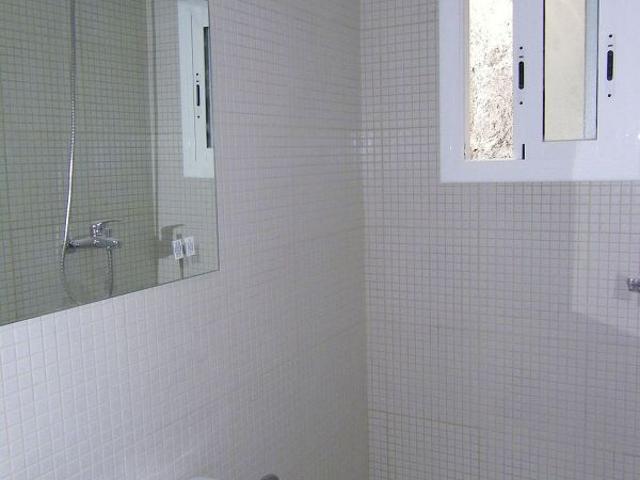 Piso en venta en calle Salvador Segui, Hospitalet de Llobregat, L´, de 45 m² 2 habitaciones por 120.000