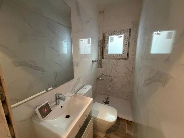 Piso en venta en calle Salvador Seguí, Hospitalet de Llobregat, L´, de 50 m² 3 habitaciones por 205.000