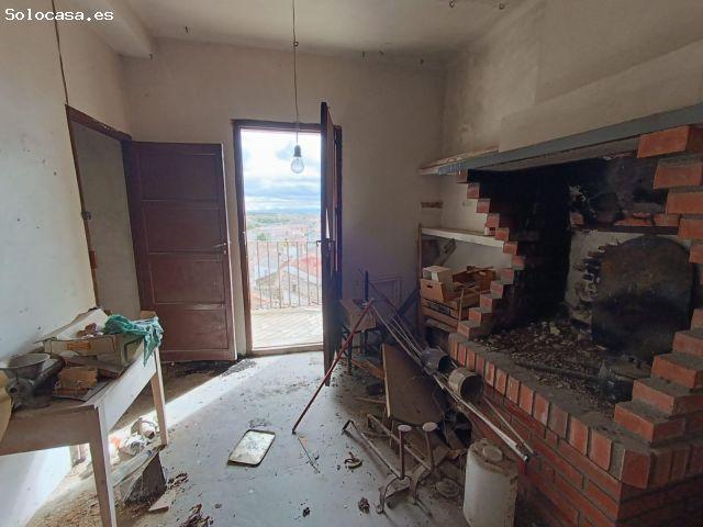 Piso en venta en Calle San Pedro de Cuéllar. Ref. 1206