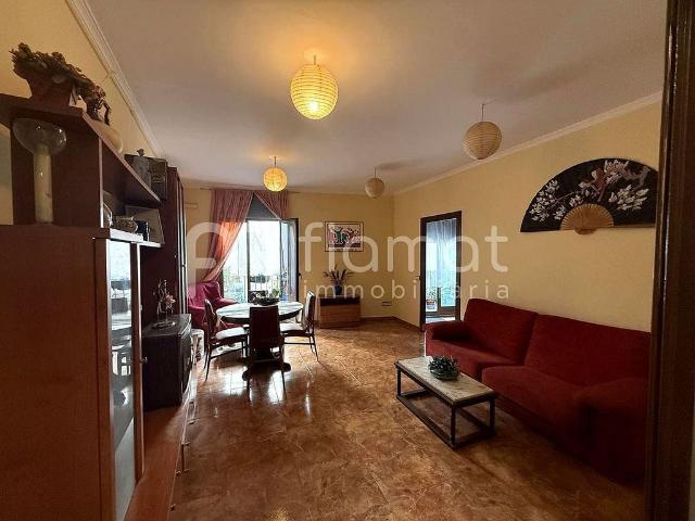 Piso en venta en calle Sant Antoni, Valls, de 96 m² 3 habitaciones por 90.000