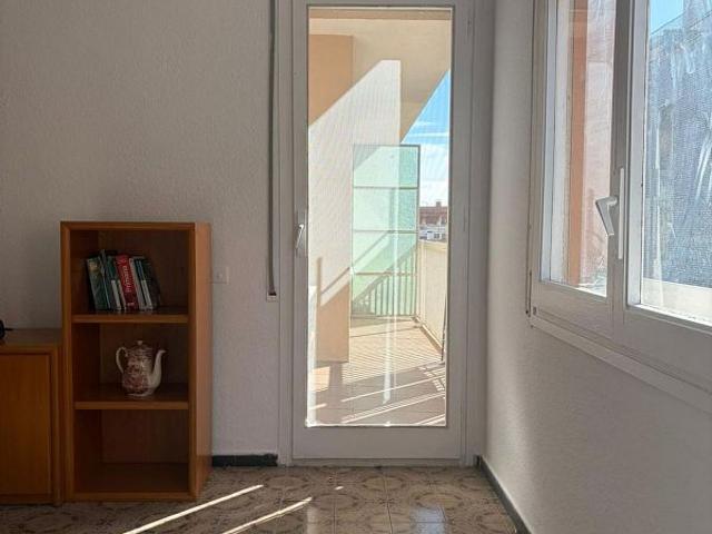 Piso en venta en calle Sant Agustí, Badalona, de 136 m² 4 habitaciones por 360.000