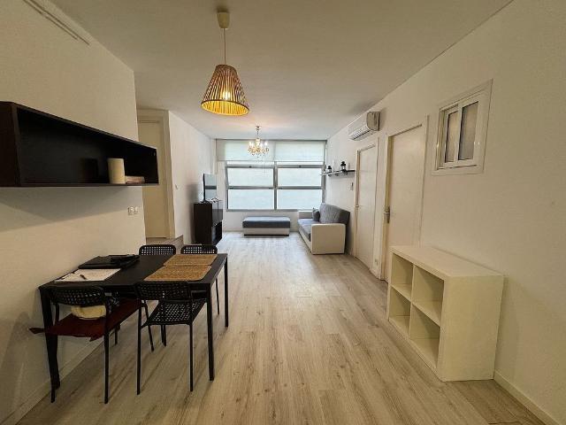 Piso en venta en calle Sant Agustí, Badalona, de 90 m² 4 habitaciones por 339.000