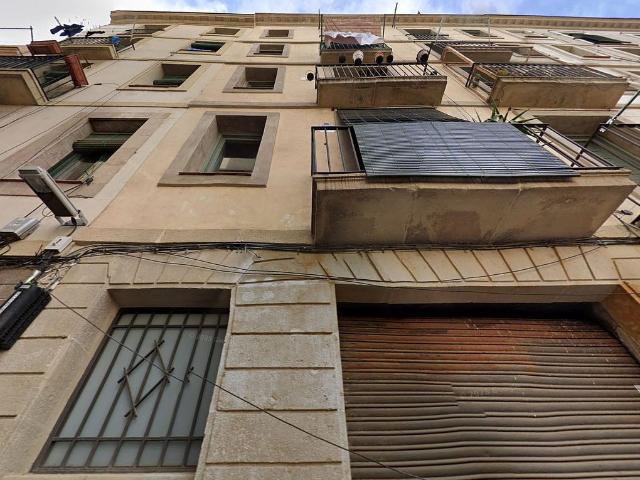 Piso en venta en calle Sant Bartomeu, Barcelona, de 40 m² 1 habitación por 184.000