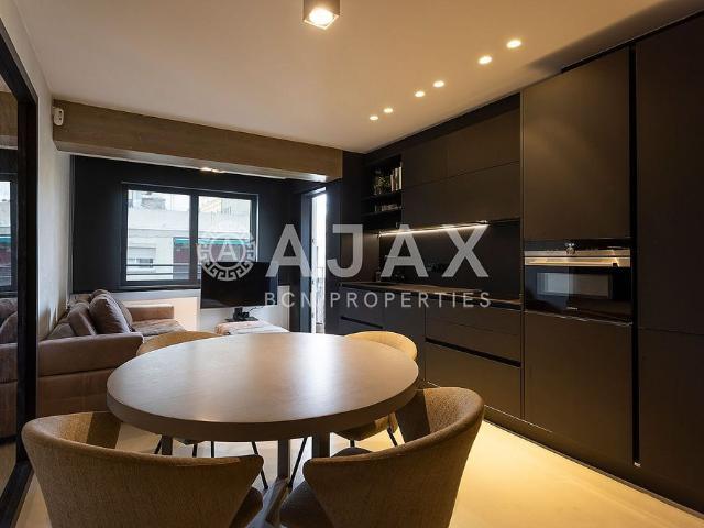 Piso en venta en calle Sant Elm, Barcelona, de 73 m² 2 habitaciones por 450.000