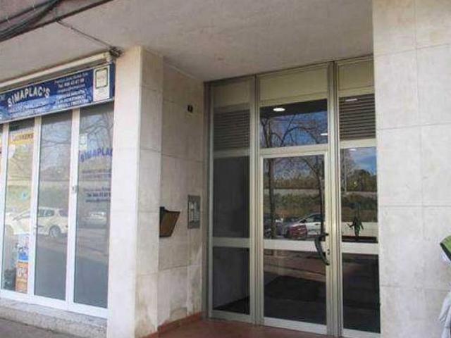 Piso en venta en calle Sant Eudald, Canovelles, de 69 m² 3 habitaciones por 78.000