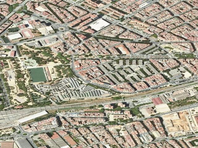 Piso en venta en calle Sant Francesc Xavier, Hospitalet de Llobregat, L´, de 45 m² 3 habitaciones por 105.800