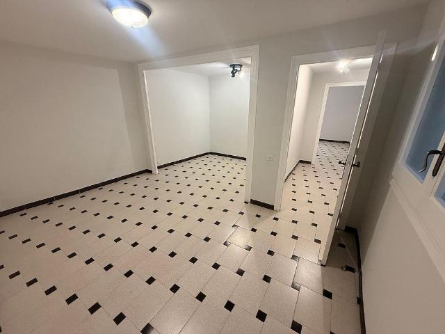 Piso en venta en calle De Sant Honorat, Barcelona, de 84 m² 3 habitaciones por 395.000