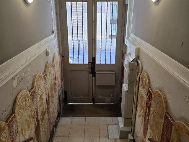 Piso en venta en calle Sant Joaquim, Barcelona, de 22 m² 1 habitación por 155.000