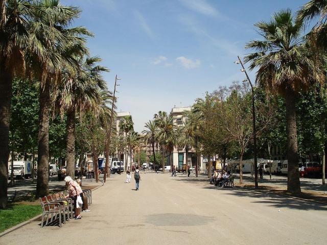 Piso en venta en rambla Del Raval, Barcelona, de 52 m² 2 habitaciones por 225.000