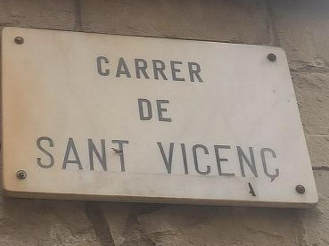 Piso en venta en calle Sant Vicenç, Barcelona, de 74 m² 3 habitaciones por 180.000