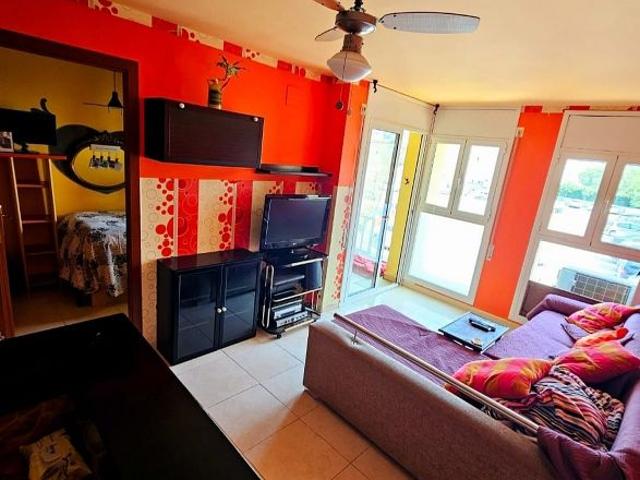 Piso en venta en calle Sant Vicenç, Llançà, de 81 m² 3 habitaciones por 195.000