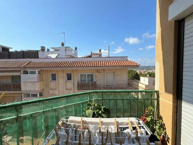 Piso en venta en calle Santa Rosalia, Barcelona, de 50 m² 2 habitaciones por 220.000