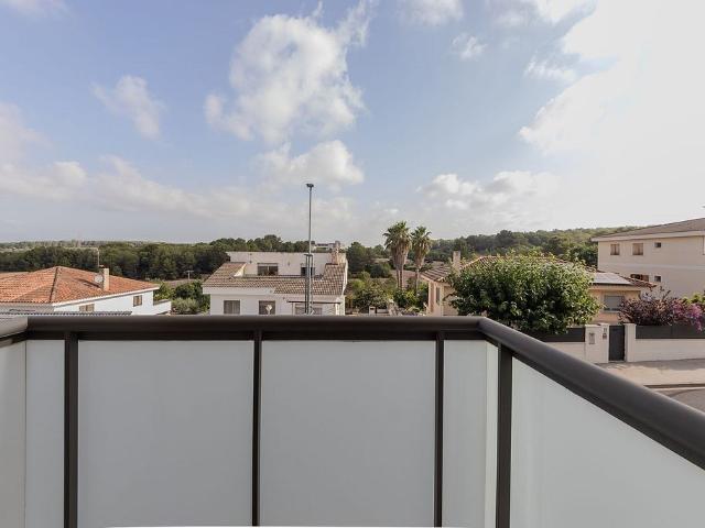Piso en venta en calle Santes Creus, Pallaresos, Els, de 69 m² 2 habitaciones por 199.000