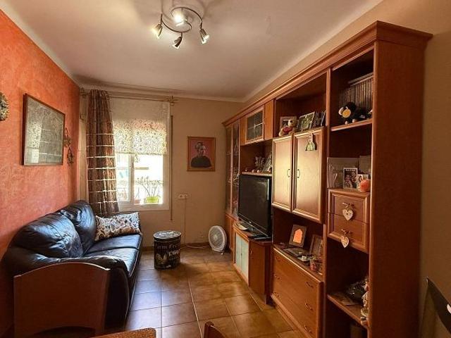 Piso en venta en calle Santiago Apòstol, Hospitalet de Llobregat, L´, de 48 m² 2 habitaciones por 180.000