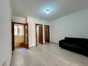 Piso en venta en calle Santiago Apòstol, Hospitalet de Llobregat, L´, de 65 m² 3 habitaciones por 169.000