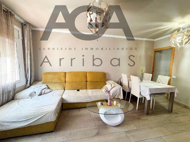 Piso en venta en calle Santiago, Badalona, de 71 m² 3 habitaciones por 199.000