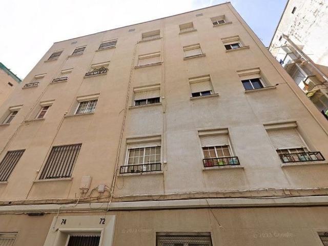 Piso en venta en calle Siete Partidas, Mataró, de 54 m² 2 habitaciones por 75.000