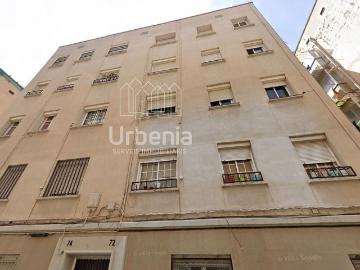 Piso en venta en calle Siete Partidas, Mataró, de 54 m² 2 habitaciones por 75.000