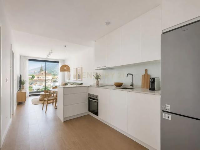 Piso en venta en Calle Skandia, Los Boliches Fuengirola