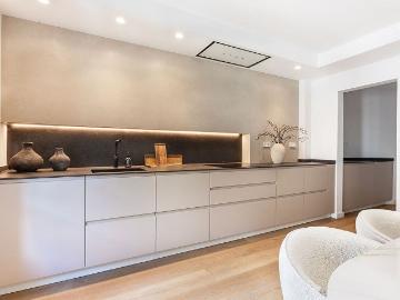 Piso en venta en calle Tallers, Barcelona, de 108 m² 3 habitaciones por 580.000