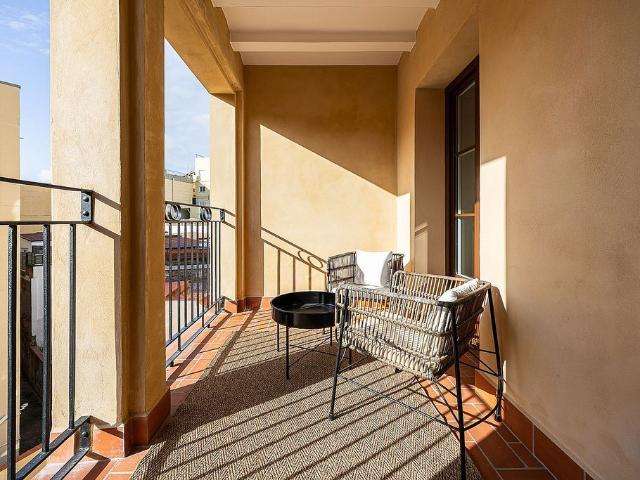 Piso en venta en calle Tallers, Barcelona, de 120 m² 3 habitaciones por 635.000