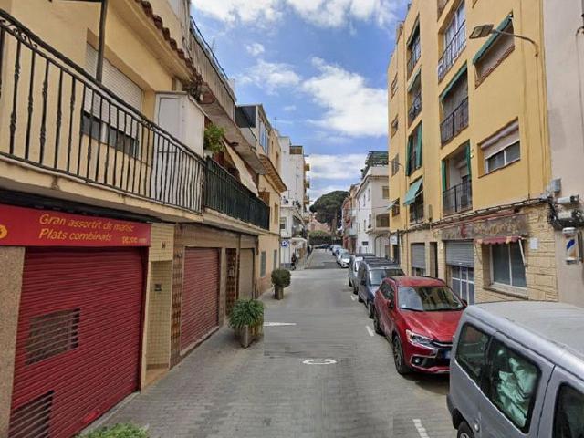 Piso en venta en calle Tarragona, Premià de Dalt, de 68 m² 2 habitaciones por 122.000